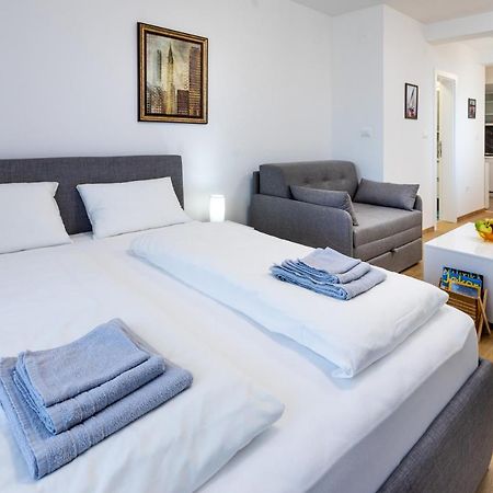 Mb Apartment Subotica Bagian luar foto