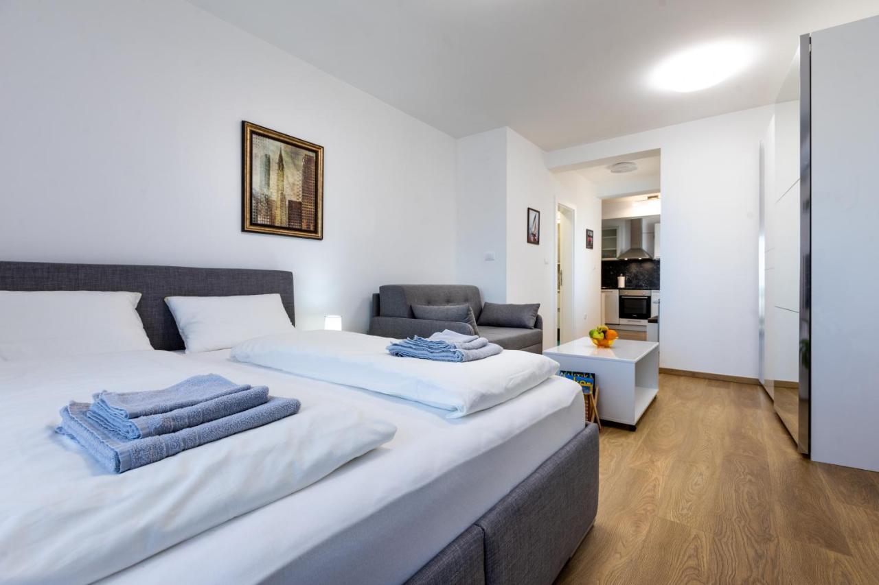Mb Apartment Subotica Bagian luar foto
